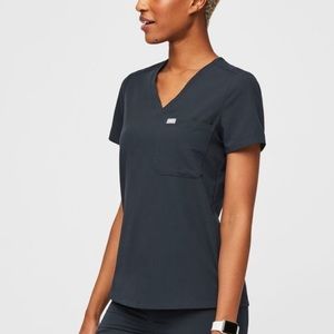 FIGS Women’s Catarina One Pocket Scrub Top Size 2XL- Dark Harbor/Dark Grey